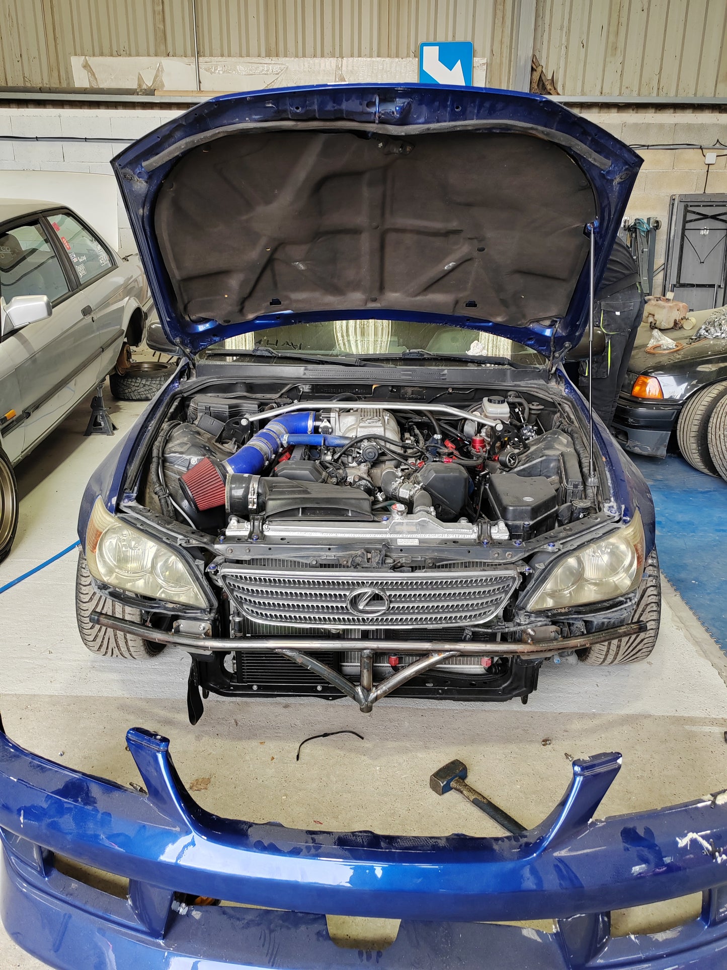 Crash bar Avant Lexus IS200/300